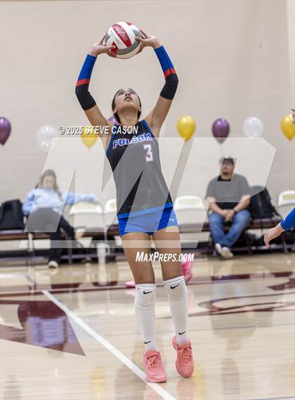 Thumbnail 1 in JV: Folsom @ Whitney photogallery.