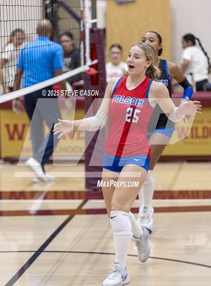 Thumbnail 3 in JV: Folsom @ Whitney photogallery.