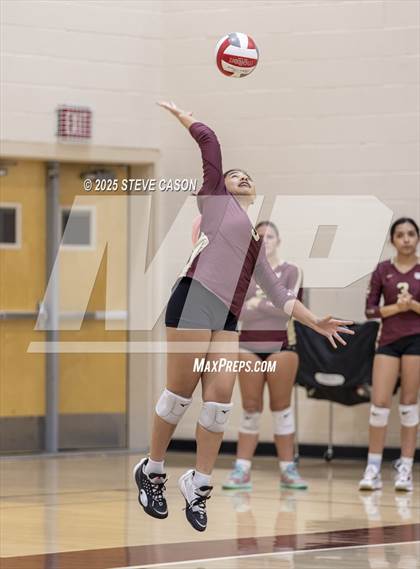 Thumbnail 3 in JV: Folsom @ Whitney photogallery.