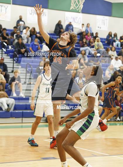 Thumbnail 1 in Morgan @ Sumner photogallery.