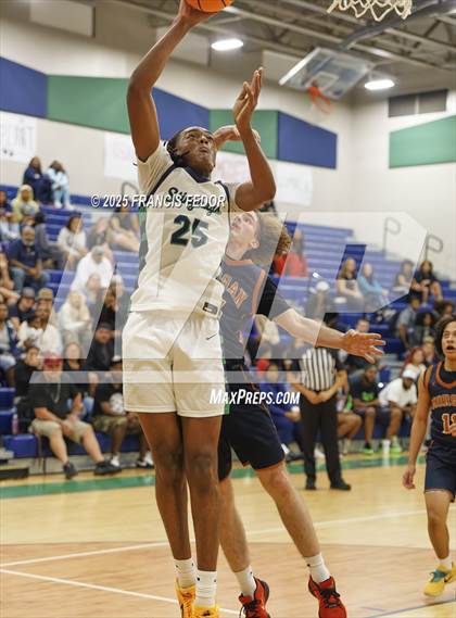 Thumbnail 1 in Morgan @ Sumner photogallery.