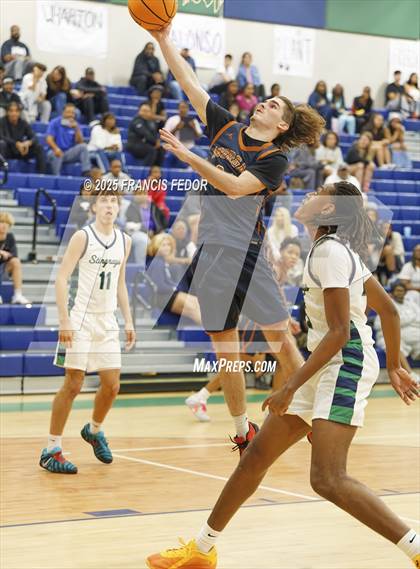 Thumbnail 3 in Morgan @ Sumner photogallery.