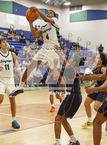 Thumbnail 1 in Morgan @ Sumner photogallery.