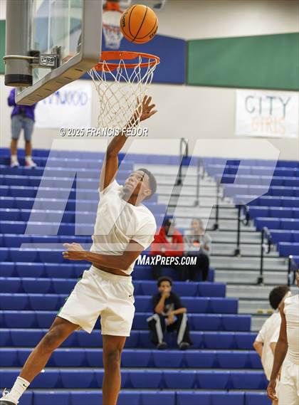 Thumbnail 2 in Morgan @ Sumner photogallery.