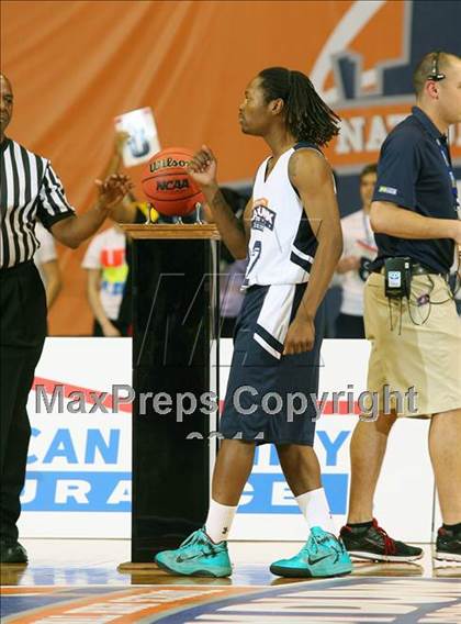 Thumbnail 1 in National High School Slam Dunk Championships photogallery.