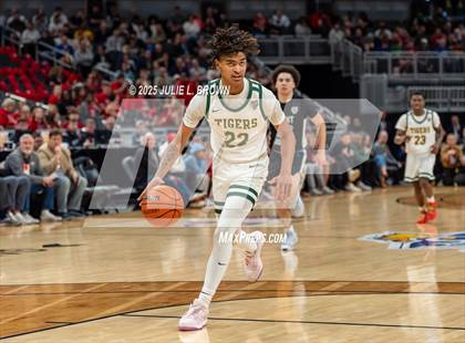 Thumbnail 2 in South Bend Saint Joseph vs. Indianapolis Crispus Attucks (IHSAA 3A Final) photogallery.