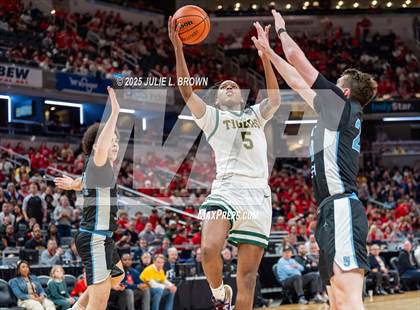 Thumbnail 1 in South Bend Saint Joseph vs. Indianapolis Crispus Attucks (IHSAA 3A Final) photogallery.