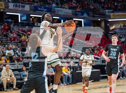 Thumbnail 2 in South Bend Saint Joseph vs. Indianapolis Crispus Attucks (IHSAA 3A Final) photogallery.