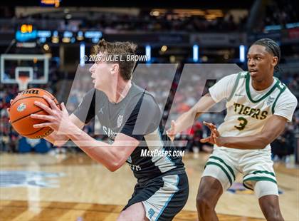 Thumbnail 2 in South Bend Saint Joseph vs. Indianapolis Crispus Attucks (IHSAA 3A Final) photogallery.
