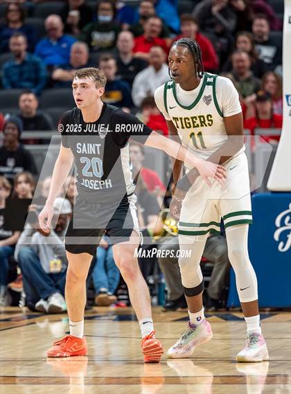 Thumbnail 3 in South Bend Saint Joseph vs. Indianapolis Crispus Attucks (IHSAA 3A Final) photogallery.