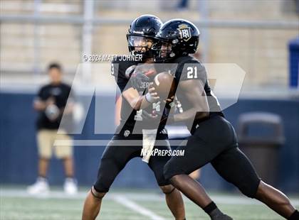 Thumbnail 1 in Notre Dame (SO) @ Servite photogallery.