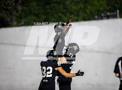 Thumbnail 2 in Notre Dame (SO) @ Servite photogallery.