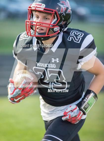 Thumbnail 1 in Oak Creek @ Muskego photogallery.