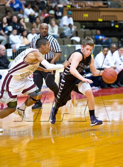 Thumbnail 2 in Independence vs. Mission Oak photogallery.