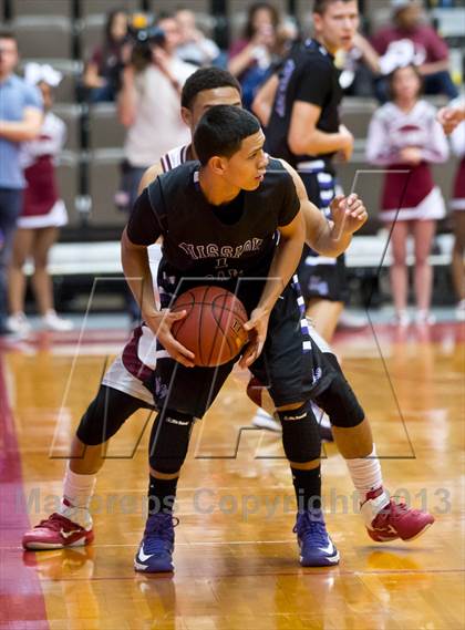 Thumbnail 1 in Independence vs. Mission Oak photogallery.