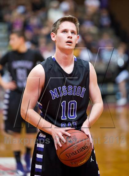 Thumbnail 3 in Independence vs. Mission Oak photogallery.