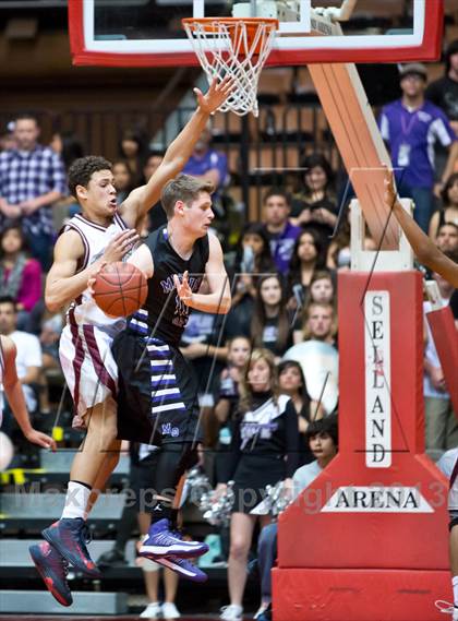 Thumbnail 1 in Independence vs. Mission Oak photogallery.
