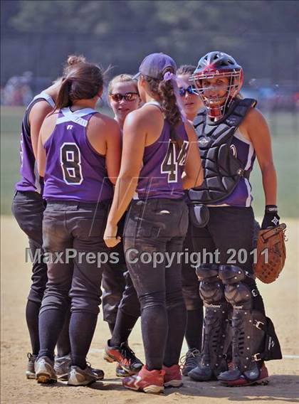 Thumbnail 3 in Haldane vs Port Jefferson ( Class C Regional Final) photogallery.