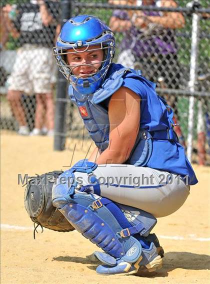 Thumbnail 2 in Haldane vs Port Jefferson ( Class C Regional Final) photogallery.