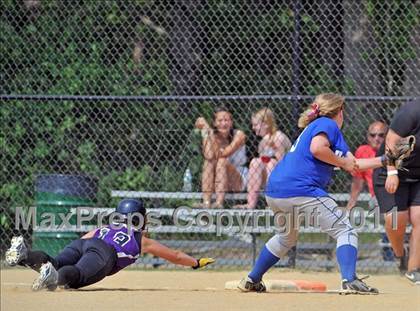 Thumbnail 2 in Haldane vs Port Jefferson ( Class C Regional Final) photogallery.