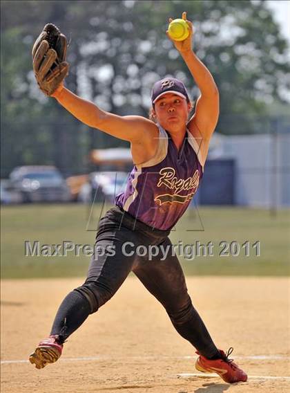 Thumbnail 3 in Haldane vs Port Jefferson ( Class C Regional Final) photogallery.