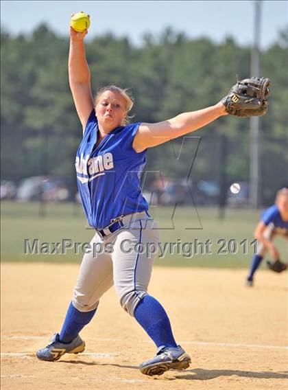 Thumbnail 2 in Haldane vs Port Jefferson ( Class C Regional Final) photogallery.