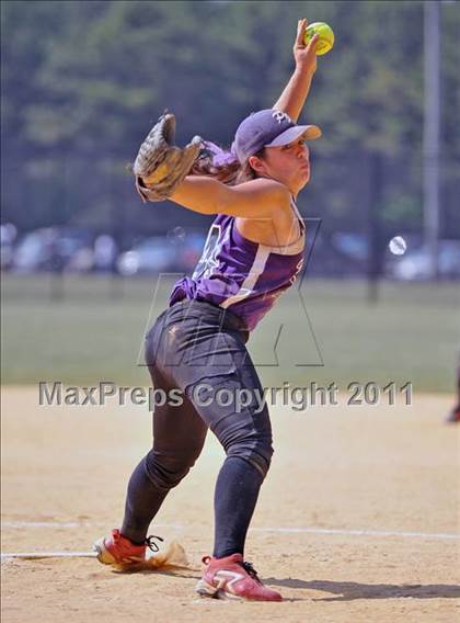Thumbnail 2 in Haldane vs Port Jefferson ( Class C Regional Final) photogallery.