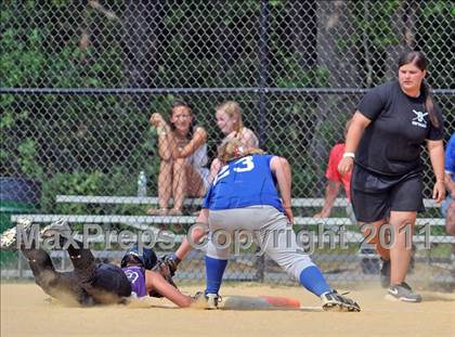 Thumbnail 3 in Haldane vs Port Jefferson ( Class C Regional Final) photogallery.