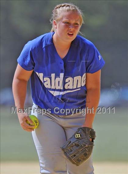 Thumbnail 2 in Haldane vs Port Jefferson ( Class C Regional Final) photogallery.