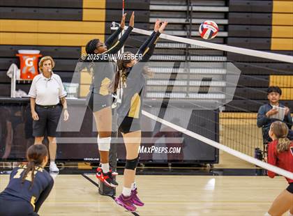 Thumbnail 2 in JV: Desert Oasis @ Clark photogallery.