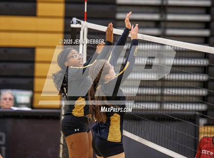 Thumbnail 1 in JV: Desert Oasis @ Clark photogallery.