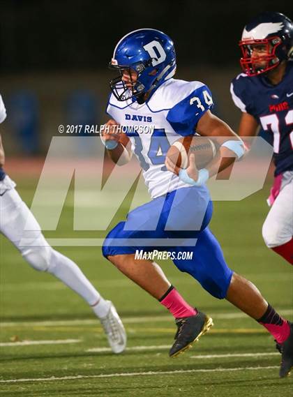 Thumbnail 3 in Pleasant Grove vs. Davis photogallery.