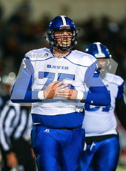 Thumbnail 3 in Pleasant Grove vs. Davis photogallery.