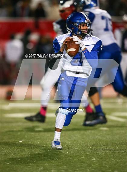 Thumbnail 3 in Pleasant Grove vs. Davis photogallery.
