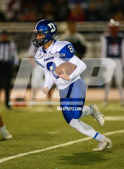 Thumbnail 2 in Pleasant Grove vs. Davis photogallery.