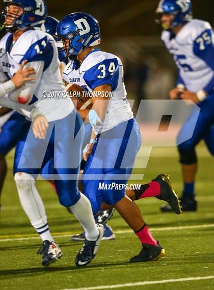 Thumbnail 2 in Pleasant Grove vs. Davis photogallery.