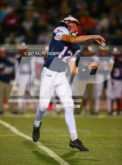 Thumbnail 3 in Pleasant Grove vs. Davis photogallery.