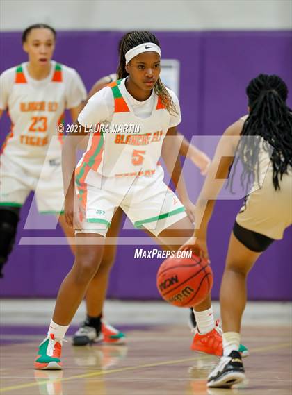 Thumbnail 1 in Western @ Blanche Ely photogallery.