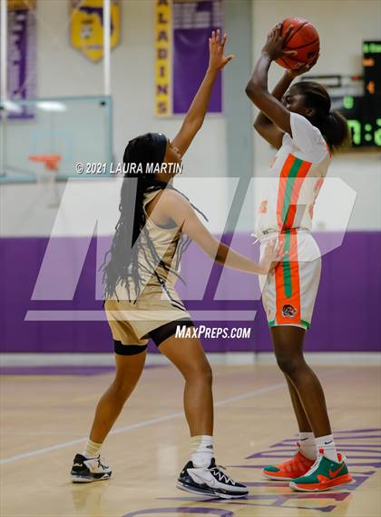 Thumbnail 2 in Western @ Blanche Ely photogallery.