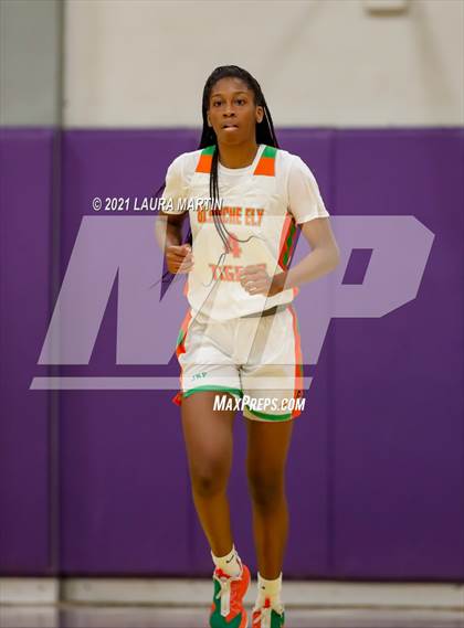 Thumbnail 1 in Western @ Blanche Ely photogallery.