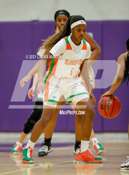 Thumbnail 3 in Western @ Blanche Ely photogallery.
