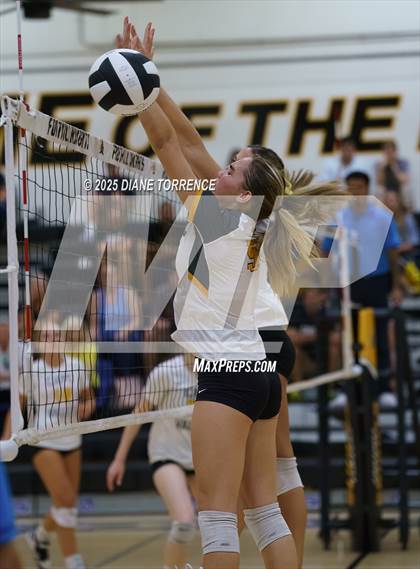 Thumbnail 2 in Capistrano Valley @ Foothill photogallery.