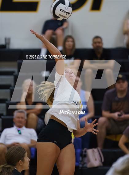 Thumbnail 2 in Capistrano Valley @ Foothill photogallery.