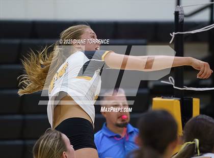 Thumbnail 3 in Capistrano Valley @ Foothill photogallery.