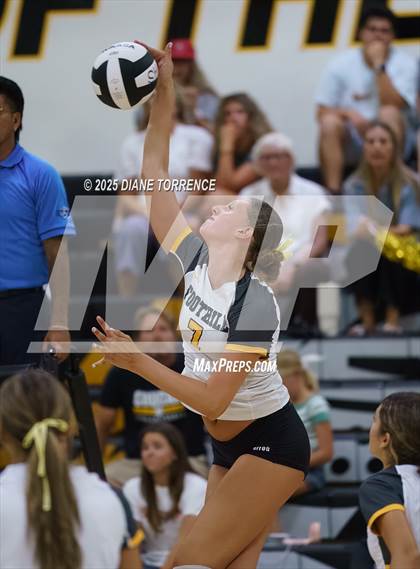 Thumbnail 2 in Capistrano Valley @ Foothill photogallery.