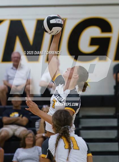 Thumbnail 1 in Capistrano Valley @ Foothill photogallery.