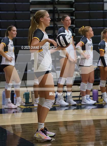 Thumbnail 2 in Capistrano Valley @ Foothill photogallery.