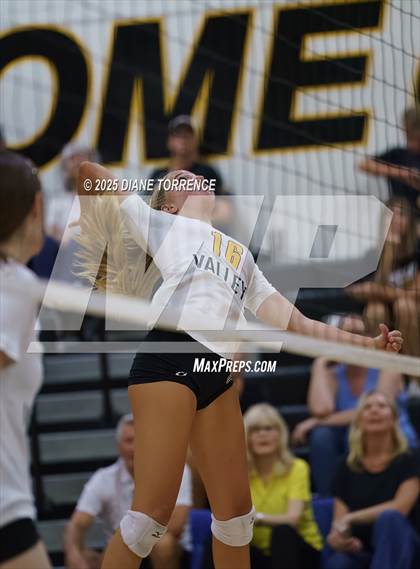 Thumbnail 1 in Capistrano Valley @ Foothill photogallery.