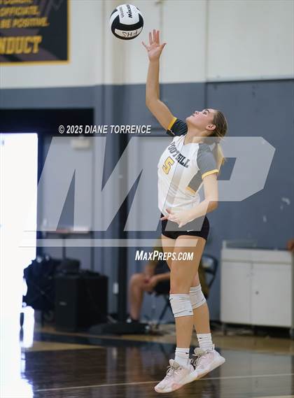 Thumbnail 3 in Capistrano Valley @ Foothill photogallery.