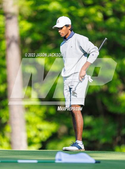 Thumbnail 3 in NCHSAA 4A Finals (Round 1) photogallery.